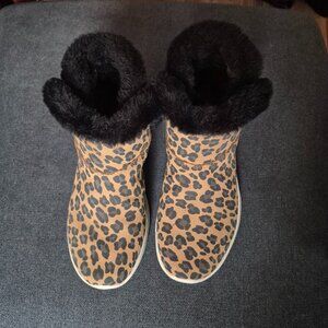 Skechers on-the-go snow kitty size 7